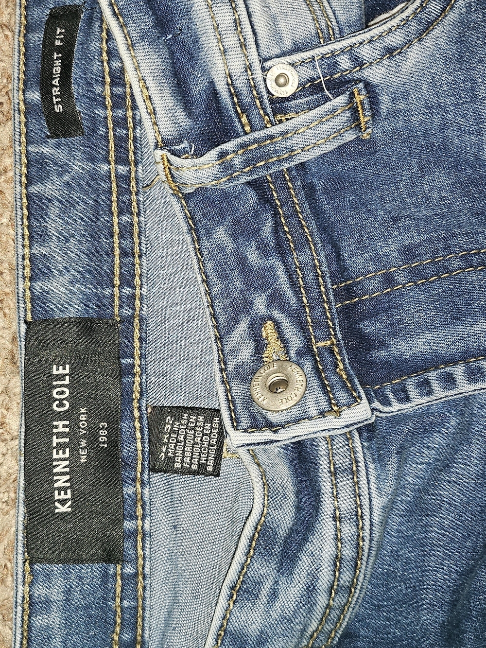 Kenneth Cole Straight Fit Denim Jeans in Light Blue Wash
